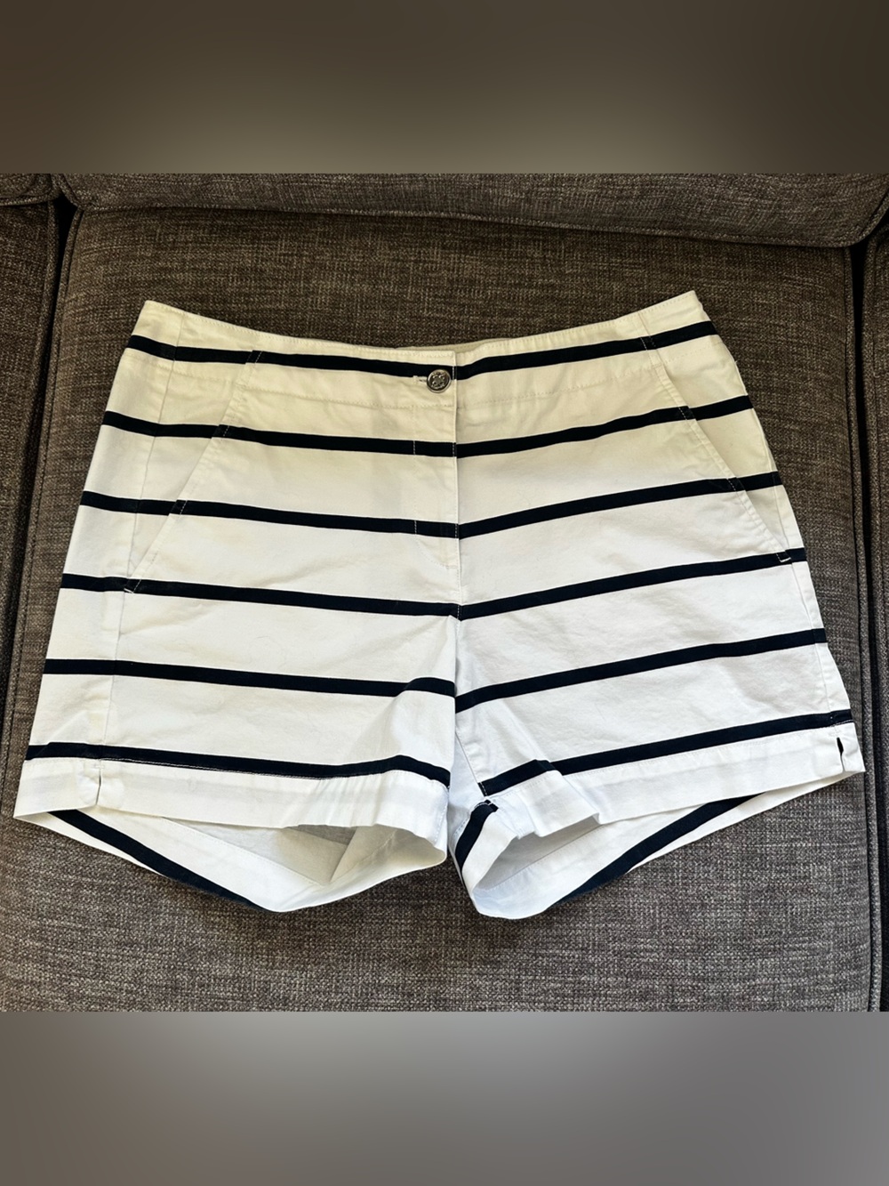 Nautica White & Navy Striped Stretch Twill Shorts - Size 8